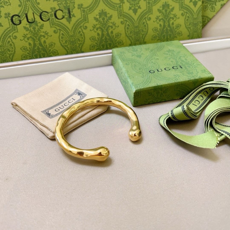 Gvc*1 bracelets